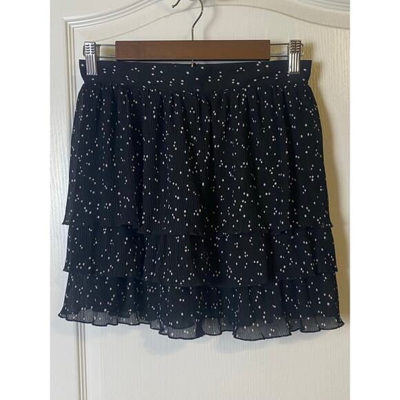 Zara Black and Silver Layered Ruffled Skort Women's Size Small NWT - Picture 1 of 10